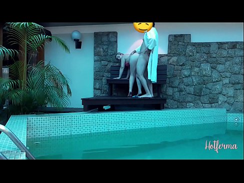 ❤️ Šef poziva sobaricu na bazen, ali nije mogao odoljeti vrućini ❤ Ključe na hr.tubesexer-com.ru ❤