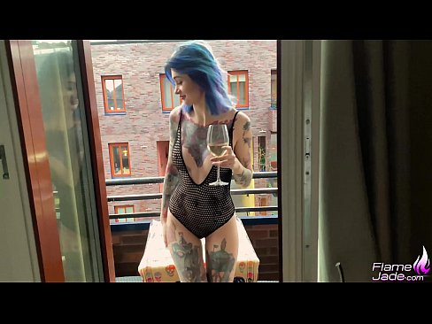 ❤️ Sjajna djevojka siše s gutljajem i strastveno jebe pod otvorenim nebom ❤ Ključe na hr.tubesexer-com.ru ❤